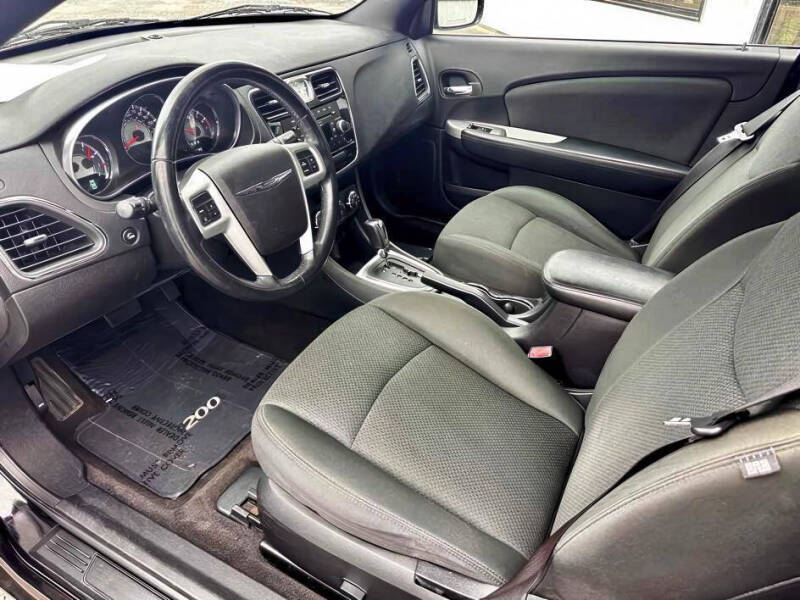 2012 Chrysler 200 Touring