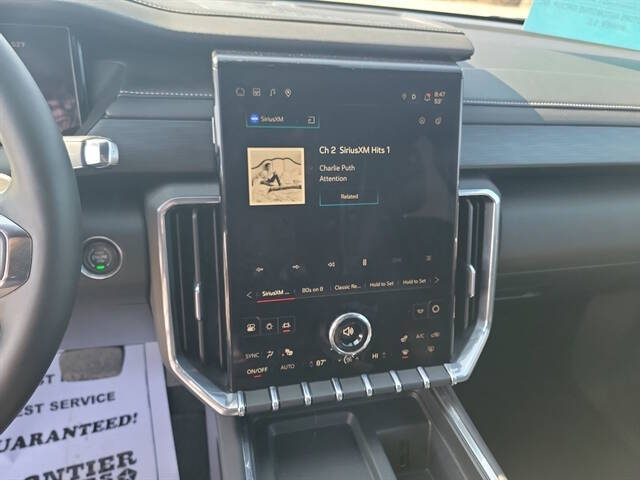 2025 GMC Acadia Elevation