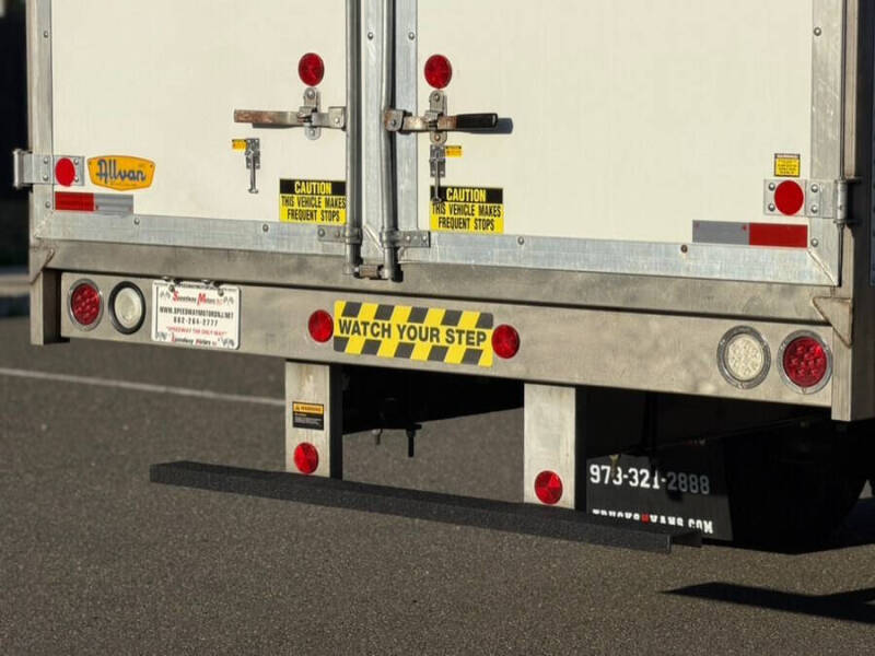 2022 Freightliner M2 106