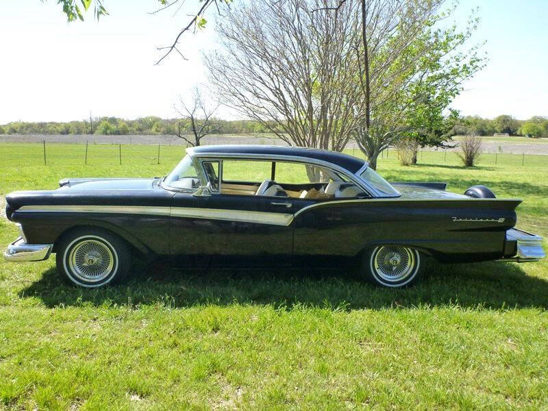 1957 Ford Fairlane