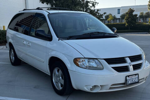 2005 Dodge Grand Caravan SXT