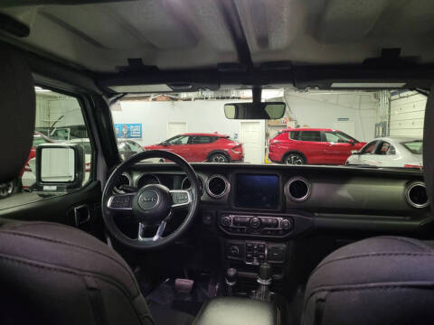 2023 Jeep Gladiator Overland