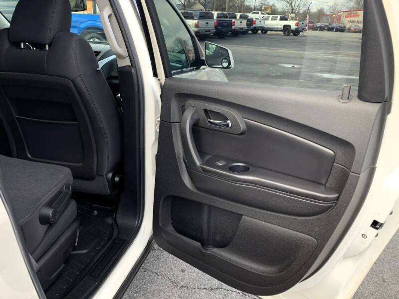 2011 Chevrolet Traverse LT