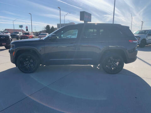2024 Jeep Grand Cherokee Altitude