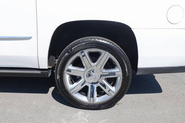 2018 Cadillac Escalade ESV Premium Luxury