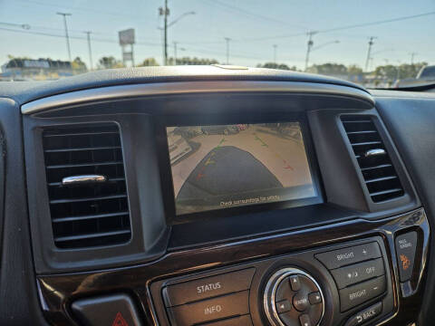 2014 Nissan Pathfinder SL