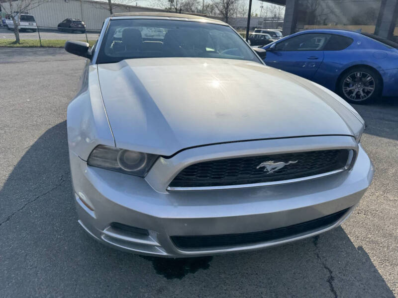 2013 Ford Mustang V6