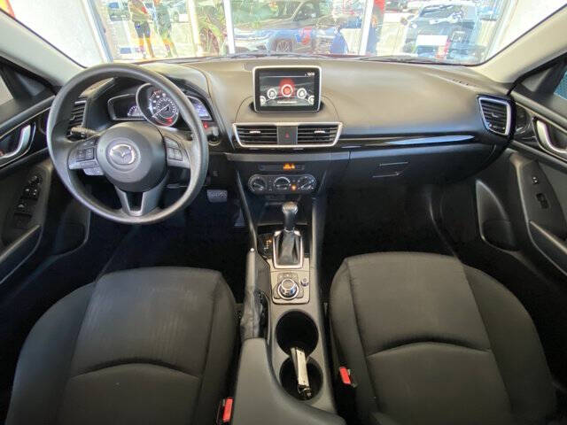 2015 Mazda MAZDA3 i Sport