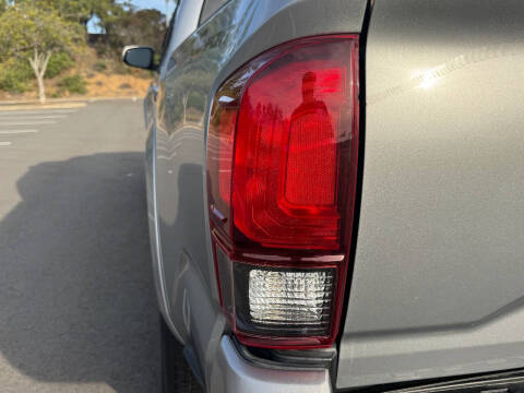 2019 Toyota Tacoma TRD Sport