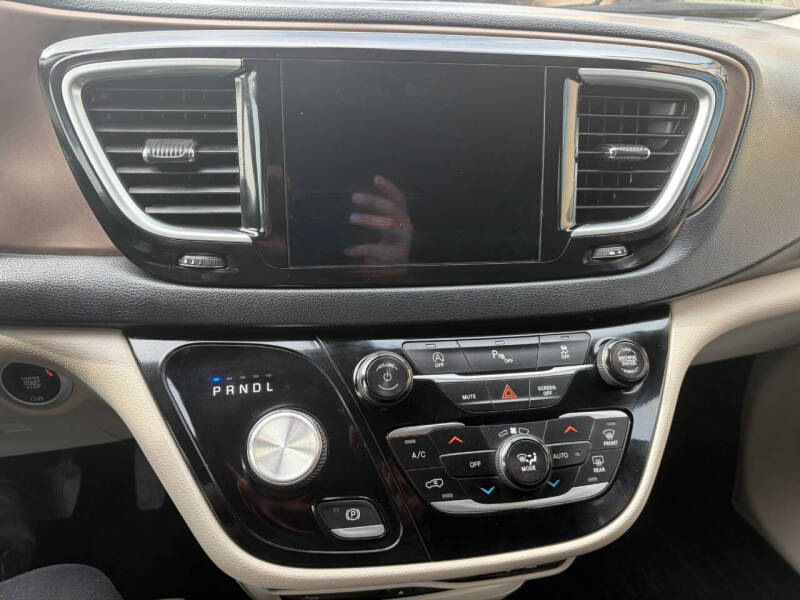 2018 Chrysler Pacifica Touring L Plus