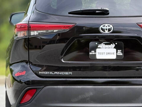 2020 Toyota Highlander LE