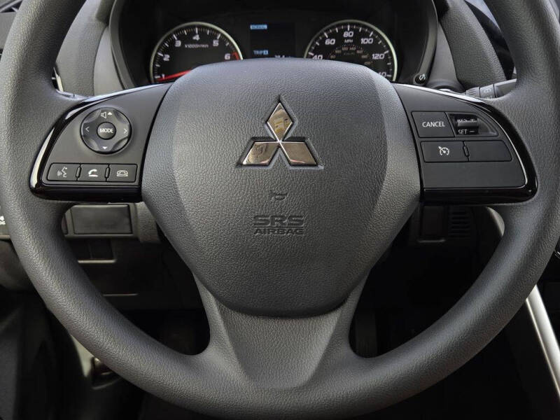 2026 Mitsubishi Eclipse Cross LE