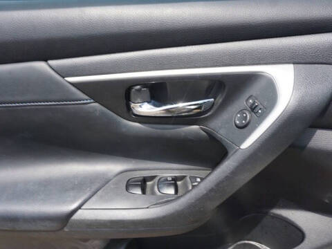 2016 Nissan Altima 2.5 SR