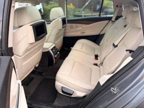2011 BMW 5 Series 550i xDrive Gran Turismo