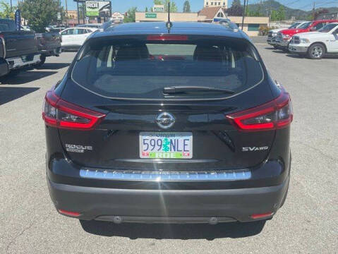 2021 Nissan Rogue Sport SV
