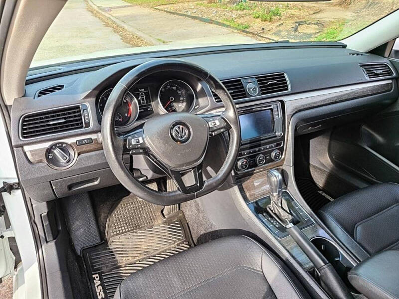 2016 Volkswagen Passat