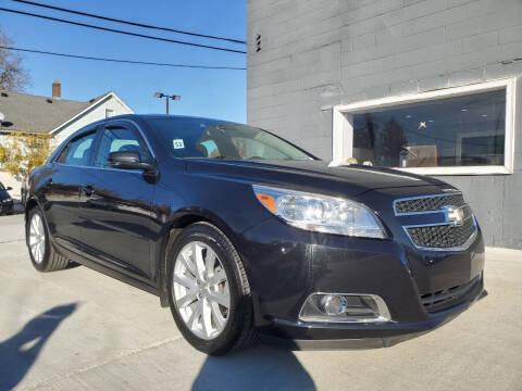 2013 Chevrolet Malibu for sale at Julian Auto Sales - Number 1 Car Company in Detroit MI