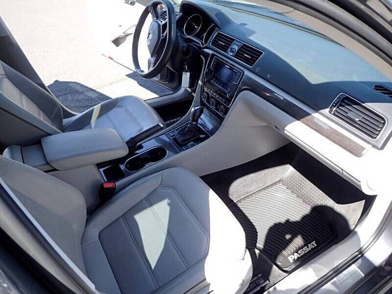 2016 Volkswagen Passat