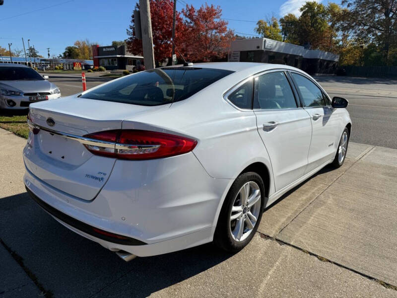 2018 Ford Fusion Hybrid SE