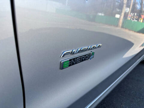 2014 Ford Fusion Energi SE