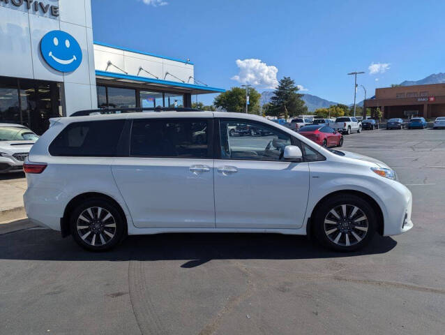 2019 Toyota Sienna for sale at Axio Auto Boise in Boise, ID