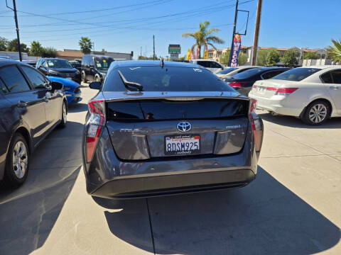 2018 Toyota Prius Three