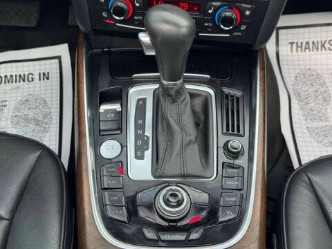 2012 Audi Q5 3.2 quattro Premium Plus
