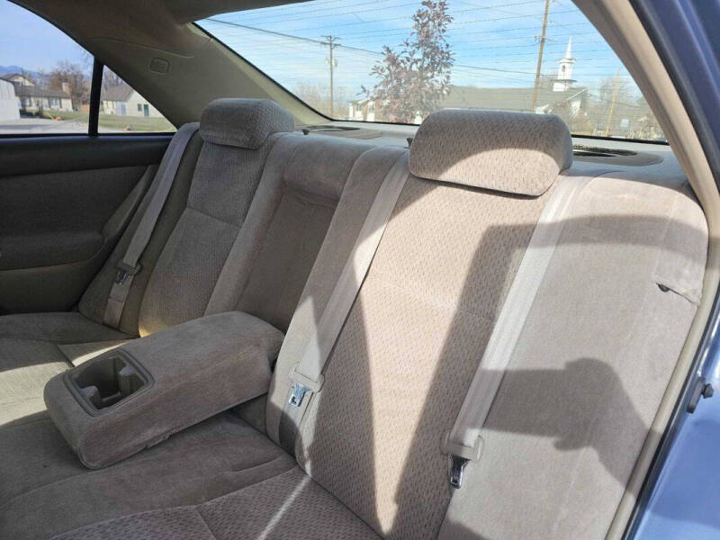 2003 Toyota Camry LE