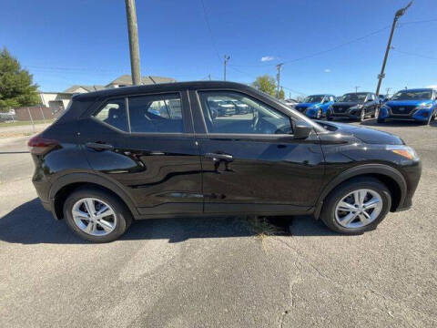 2025 Nissan Kicks Play S