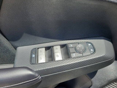 2024 Mitsubishi Outlander ES