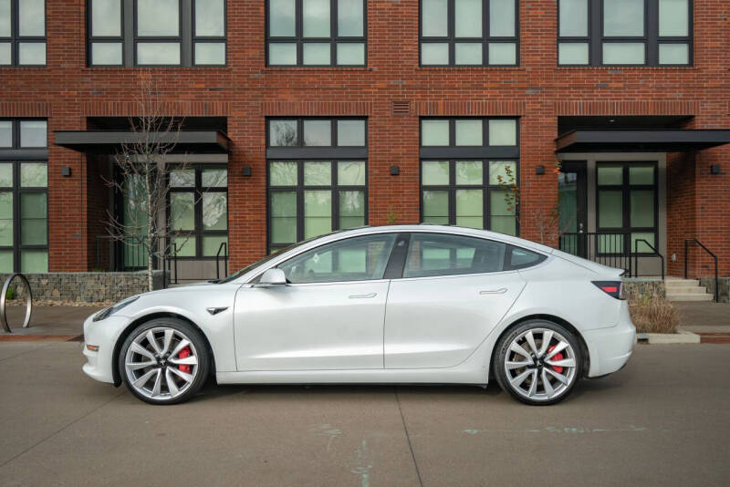 2019 Tesla Model 3 Performance