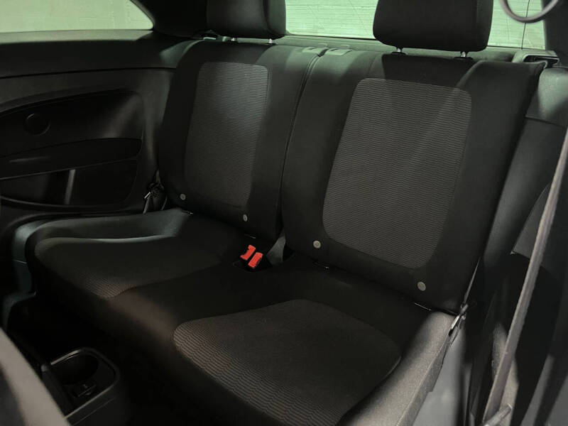 2014 Volkswagen Beetle 2.5L Entry PZEV