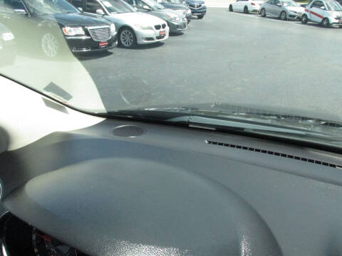 2012 Chrysler Town and Country Touring-L