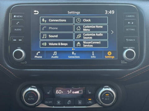 2024 Nissan Versa SR