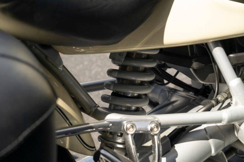 2001 BMW R1200 C
