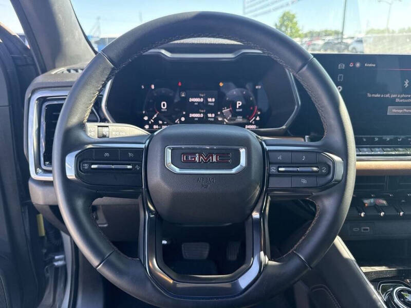 2024 GMC Canyon AT4