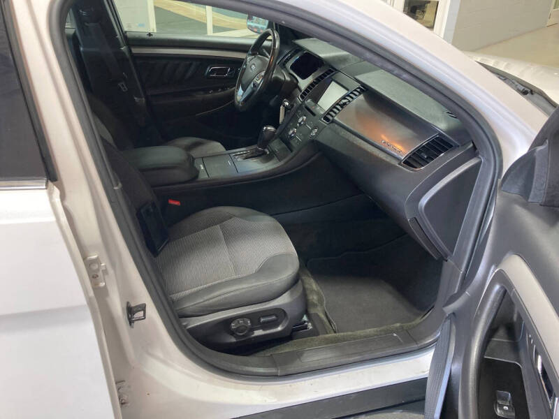 2013 Ford Taurus SEL
