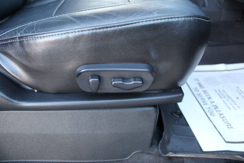2013 Nissan Armada Platinum
