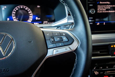 2025 Volkswagen Taos SE