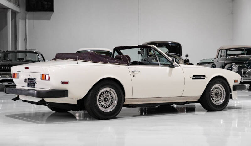 1988 Aston Martin V8