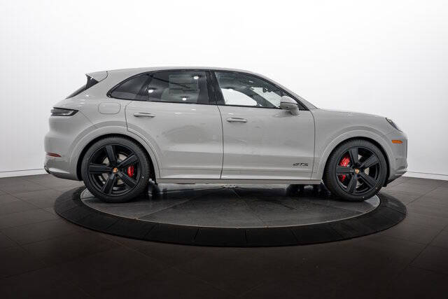 2026 Porsche Cayenne GTS