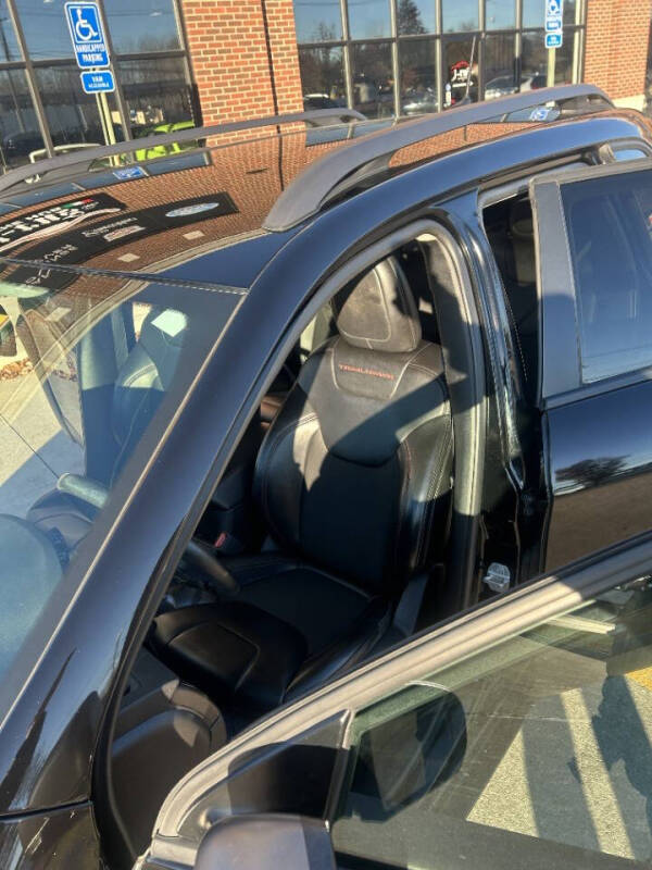 2019 Jeep Cherokee Trailhawk