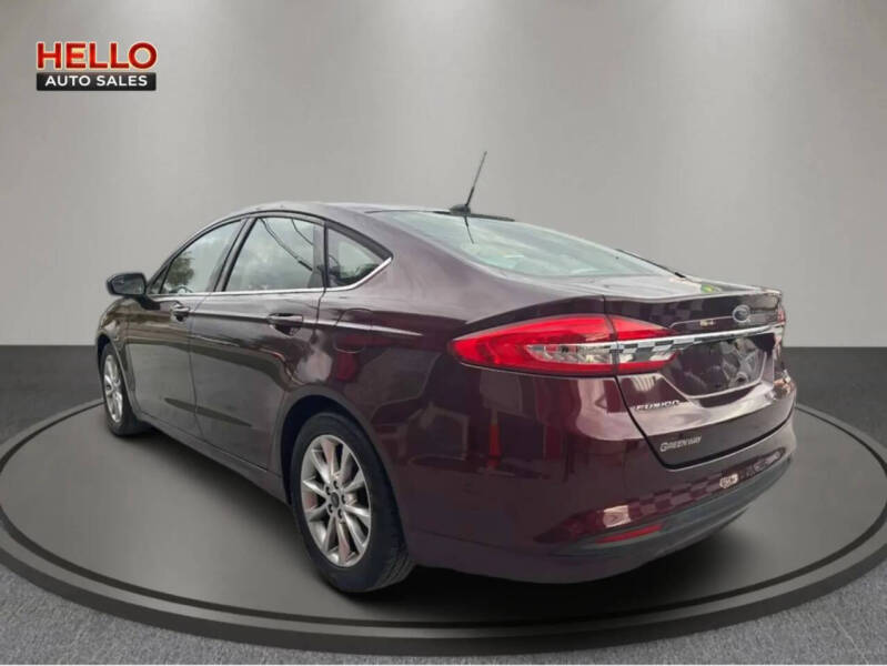 2017 Ford Fusion SE
