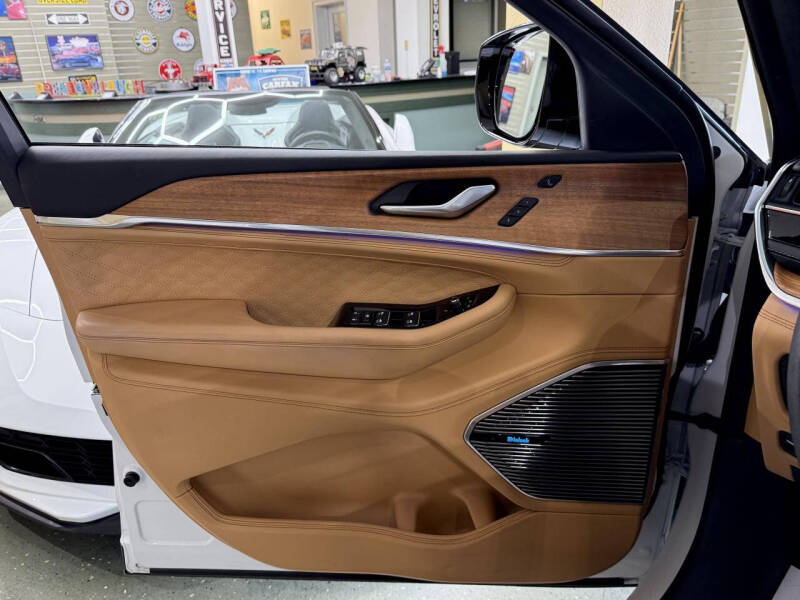 2023 Jeep Grand Cherokee L Summit Reserve