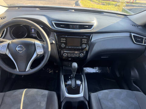 2016 Nissan Rogue SV