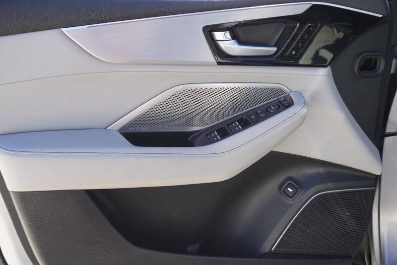 2022 Acura MDX w/Tech