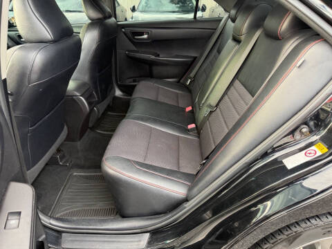 2017 Toyota Camry SE