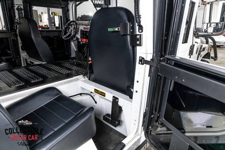 2006 AM General Humvee M1097R1