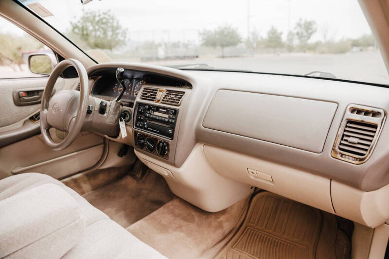 1999 Toyota Avalon XL
