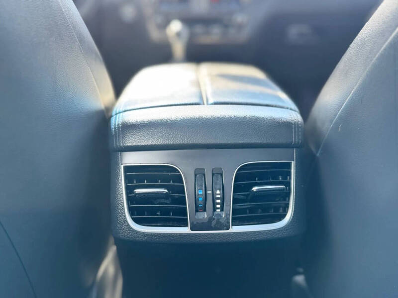 2015 Hyundai Genesis